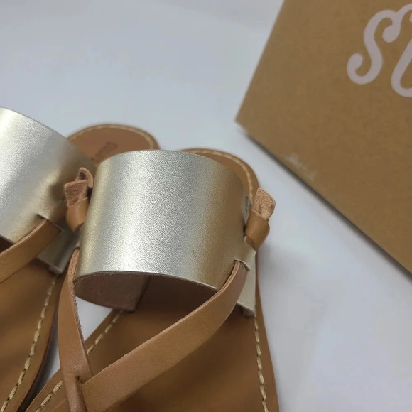 New Soludos Leather Platinum Sandals 5.5 - Picture 6 of 7